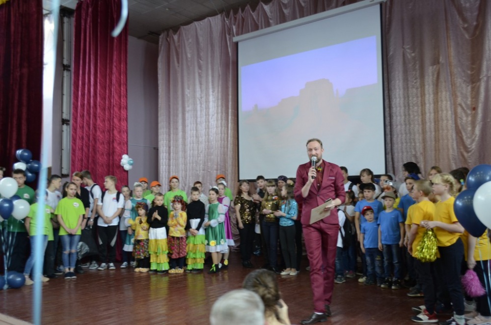 Познакомьтесь это МЫ 111
