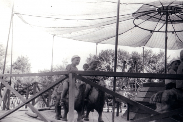 Лето 1976 года. Парк Металлургов