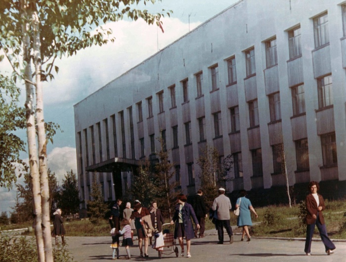 Здание исполнительного комитета городского Совета народных депутатов (горисполком). 1980-е годы