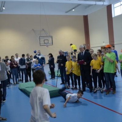 Познакомьтесь это МЫ 269