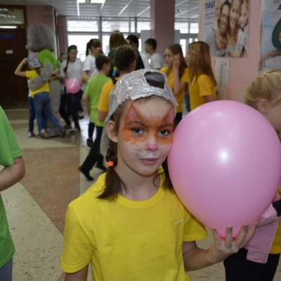 Познакомьтесь это МЫ 176