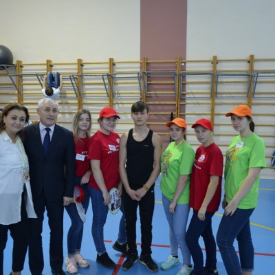 Познакомьтесь это МЫ 279