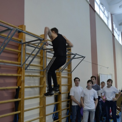 Познакомьтесь это МЫ 273