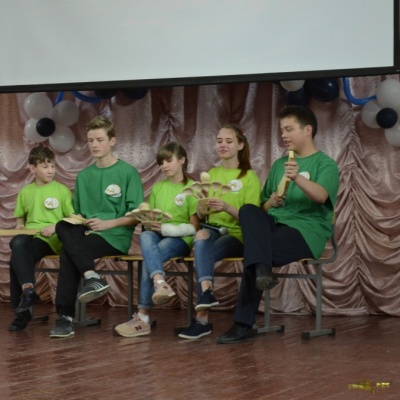 Познакомьтесь это МЫ 153
